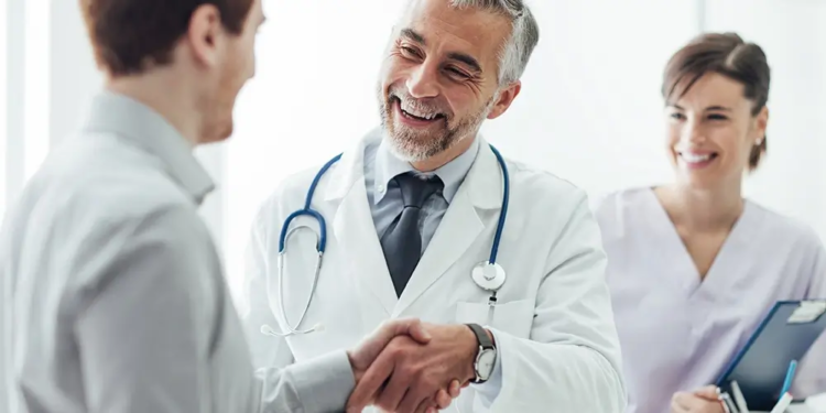 Doctor on Call During Weekends: What Dubai Residents Need to Know