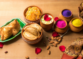 Holi Party Essentials: Best Places to Buy Indian Sweets & Savory Snacks online in the USA