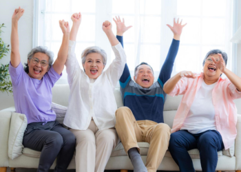 Discover Ways for Elderly Adults to Make the Most of Retirement Life