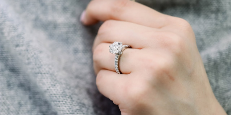 Exploring Elegant and Understated Diamond Ring Styles for Proposing