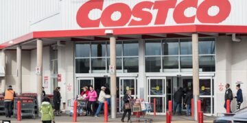 costco rival launches megastore