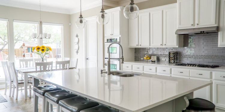 White Subway Tile Backsplash Designs That Never Go Out of Style