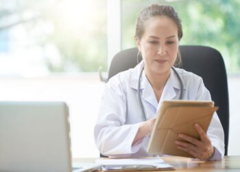 8 Reasons Every Private Practice Should Adopt an AI Scribe