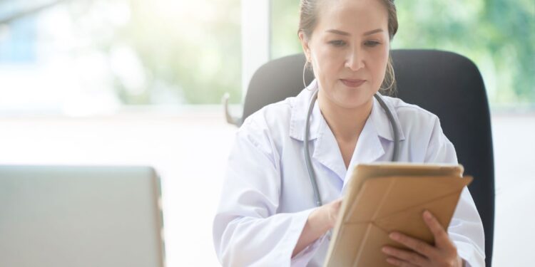 8 Reasons Every Private Practice Should Adopt an AI Scribe