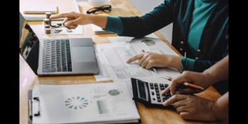 The Role of Bookkeeping in Building a Profitable Business