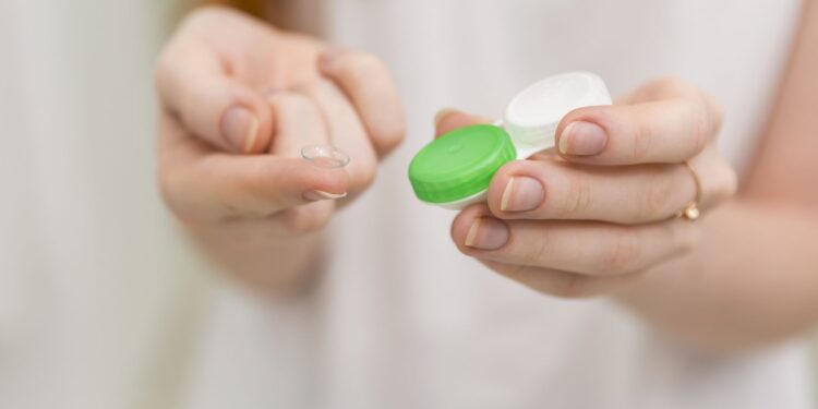Daily Wear Guide: Are Coloured Contact Lenses as Safe as Regular Lenses?