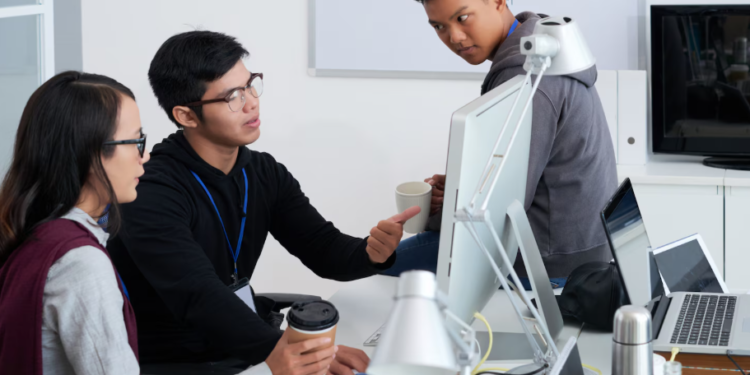 AI on the Frontlines: Elevating Customer Service in Service Businesses