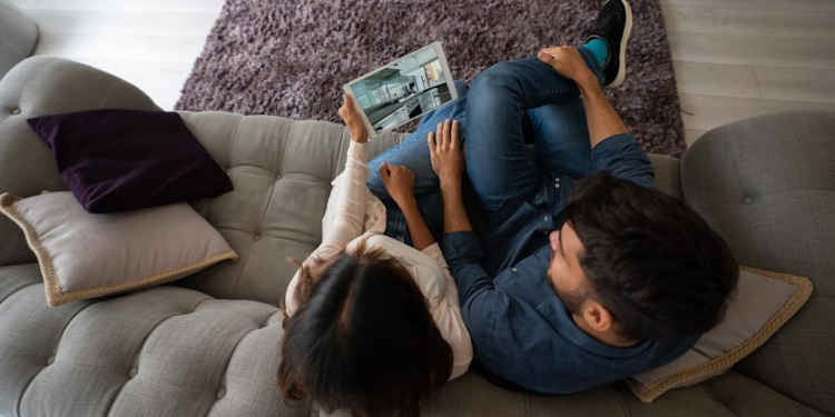 How Investors Buy and Flip Homes Sight Unseen